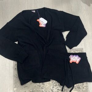 Cozy black set
